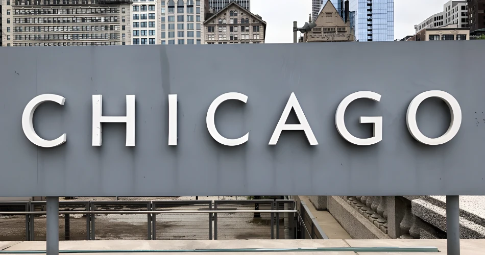 Explore Hyde Park: Best Hotels Near the University of Chicago